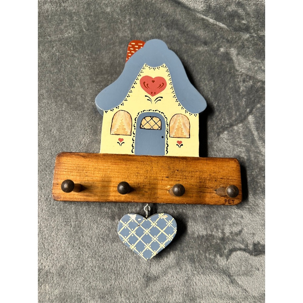 Vintage Wooden Hand painted Country Cottage Key Rack House w Peg & Hearts